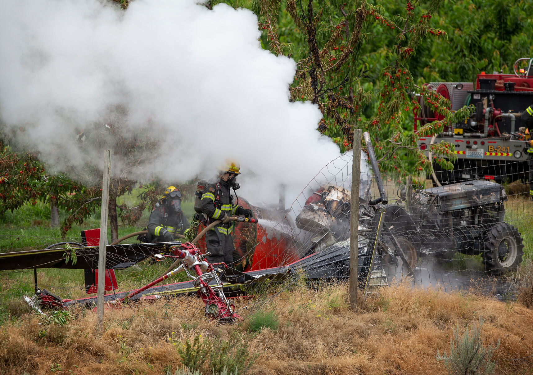 SPNW_5096795162_HelicopterCrashesOnTractor_01.jpg